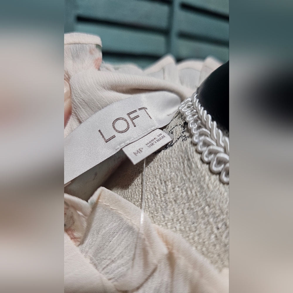 LOFT Cream Ruffle Mini Dress NWT - Picture 2 of 8
